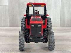 International 5488 MFD, 1/16, 1984 First Edition, Ertl