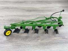 John Deere F145H 5 Bottom Moldboard Plow, 1/16