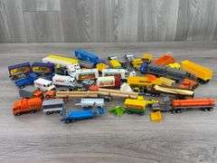 Matchbox, Shinsei, Yatming, Hot Wheels Tractor Trailers & Vans, 1/64