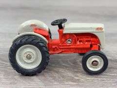 4 Ford Tractors, 1/64, Ertl