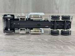 Peterbilt Truck W/Trailer, 1/64, Trailer Liberty Classics, Limited Edition