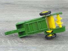 Manure & Fertilizer Spreaders, 1/43, Ertl & Custom
