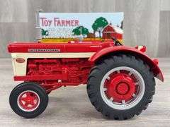 International 660 WF, 1/16, Toy Farmer, 1999 NFTS