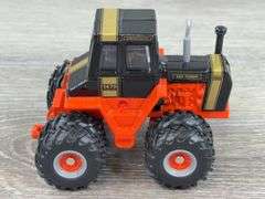 Case 4WD Tractors, 1/64, Ertl