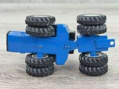 Ford 976 4WD & New Holland 9882 4WD, 1/64, Scale Models