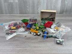 John Deere, Case International, Oliver& Minneapolis Moline Parts, Trucks, Trailers & Implement Parts, International 660 Toy Farmer Empty Box, 1/64