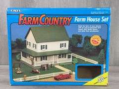 Farm Country Farm House Set 40 Pieces,  Ertl, Unsure If Complete