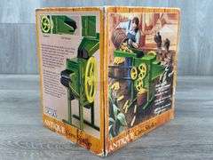 John Deere Antique Corn Sheller, 1/8, Ertl, Power House Farm Series