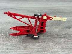 Minneapolis Moline, New Idea, John Deere & IH McComick 1 Row Corn Pickers, 1/43, Ertl