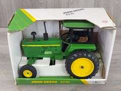 John Deere 4230 WF, 1/16, 1999 Collector’s Edition