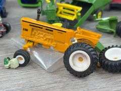 John Deere, Case International, Oliver& Minneapolis Moline Parts, Trucks, Trailers & Implement Parts, International 660 Toy Farmer Empty Box, 1/64