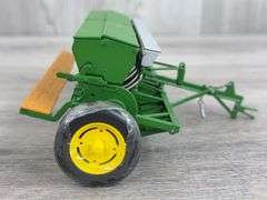 John Deere FB Van Brunt Grain Drill, 1/16, SpecCast