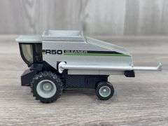 Deutz-Allis Gleaner R50 Combine, 1/64, Ertl, 2 Heads
