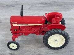 International Farmall Hydro 656 WF, 1/16, Custom