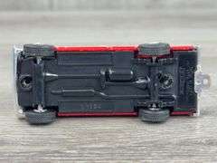 2 John Deere, Case IH, Caterpillar & Ford New Holland  Pickups, 1/64, Caterpillar-Norscot, Rest Ertl