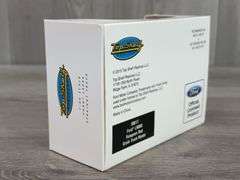 Ford L9000 Straight Truck, 1/64, Top Shelf, Rangoon Red