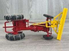 IH McCormick Farmall Cub W/Snow Blade & Chains, 1/16, SpecCast