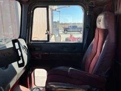 1994 International 9400 Semi with 3500-Gal Tank Skid