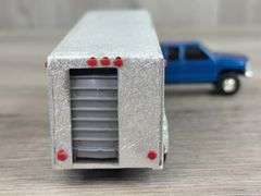 Ford F350 Pickup W/Trailer, GMC Flatbed Truck W/Livestock Trailer, 1/64, Trucks & Flatbed Trailer Ertl, Trailer Custom, Flatbed Pickup Frame Loose