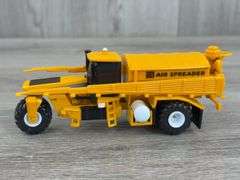 Terra-Gator 8103 Air Spreader, 1/64, Ertl