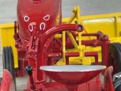 IH McCormick Farmall Cub W/Snow Blade & Chains, 1/16, SpecCast