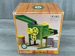 John Deere Antique Corn Sheller, 1/8, Ertl, Power House Farm Series