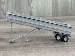 Mack Truck-PEM W/Custom Dump Trailer, 1/64