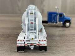 Custom International Truck W/Bulk Tanker, 1/64, Tanker Is Midwest Replicas