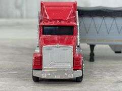 International Navistar Simon's Feed Store & International 9800 Truck W/Bottom Dump Trailers, 1/64, Ertl