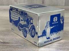 New Holland 8260 MFD, 1/43, Toy Farmer Collector Edition