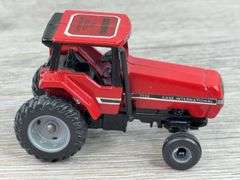 Case International Tractors, 1/64, Ertl, 1 1989 Farm Show Edition