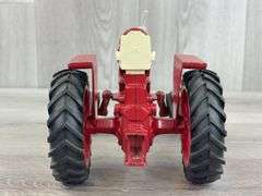 International Farmall Hydro 1026 WF, 1/16, Ertl