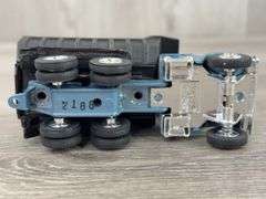 Dump, Flatbed & Utility Trucks, 1/64, Ertl, Matchbox & Majorette