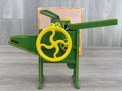 John Deere Antique Corn Sheller, 1/8, Ertl, Power House Farm Series