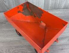 ERTL Gravity Feed Grain Hopper