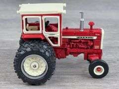 International Farmall 806, 1086, 1206 & 1466, 1/64, Ertl
