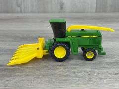 John Deere 6910 Forage Harvester, 1/64, Ertl