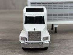 Mach CH600 Truck W/Livestock Trailer,  1/64, Penjoy