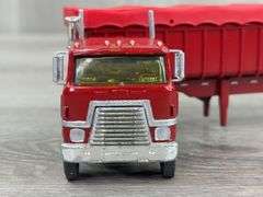 2-International Trucks W/Yatming Dump Grain Haulers, 1/64