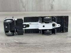 IH Flatbed & Grain Trucks, 1/64, Ertl & Custom