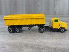 Dump, Flatbed & Utility Trucks, 1/64, Ertl, Matchbox & Majorette
