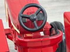 IH McCormick Farmall 806 WF, 1/16, Custom