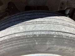 1994 International 9400 Semi with 3500-Gal Tank Skid