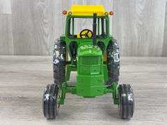 John Deere 4520 Diesel W/Cab WF, 1/16, Toy Farmer