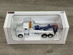 Peterbilt 385 Miller Industries Eagle Century Wrecker, 1/64, SpecCast, Limited Edition