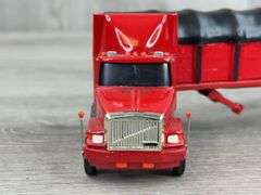 WhiteGMC Truck W/Grain Trailer, 1/64, Custom