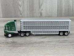 International Hoyson Trucking Truck W/Livestock Trailer, 1/64, Custom
