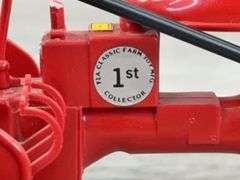 IH McCormick Farmall B, 1/16, 1988 1st Grand National Toy Show