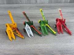 Minneapolis Moline, New Idea, John Deere & IH McComick 1 Row Corn Pickers, 1/43, Ertl