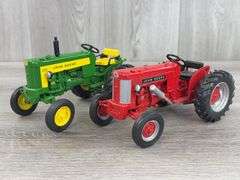 John Deere 330 & 430 Utility, 1/16, Dubuque Collector Set